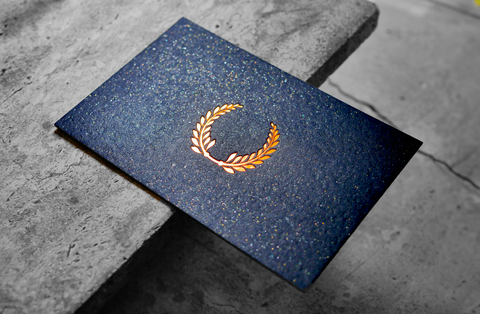 Visitenkarten mit Heissfolienprägugn auf GMUND moonlight. Kupfer prägung