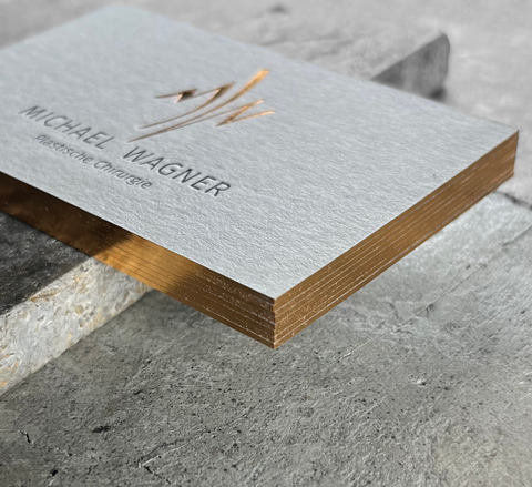 Luxus Visitenkarten aus 700 g Colorplan Naturpapier mit Goldschnitt